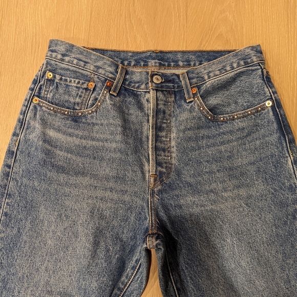 Levi's 501 Blue Straight Jeans with Vintage Appeal - Picture 3 of 7